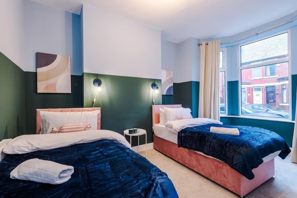 5 Bed Salford Sanctuary Retreat Villa Manchester Exteriör bild