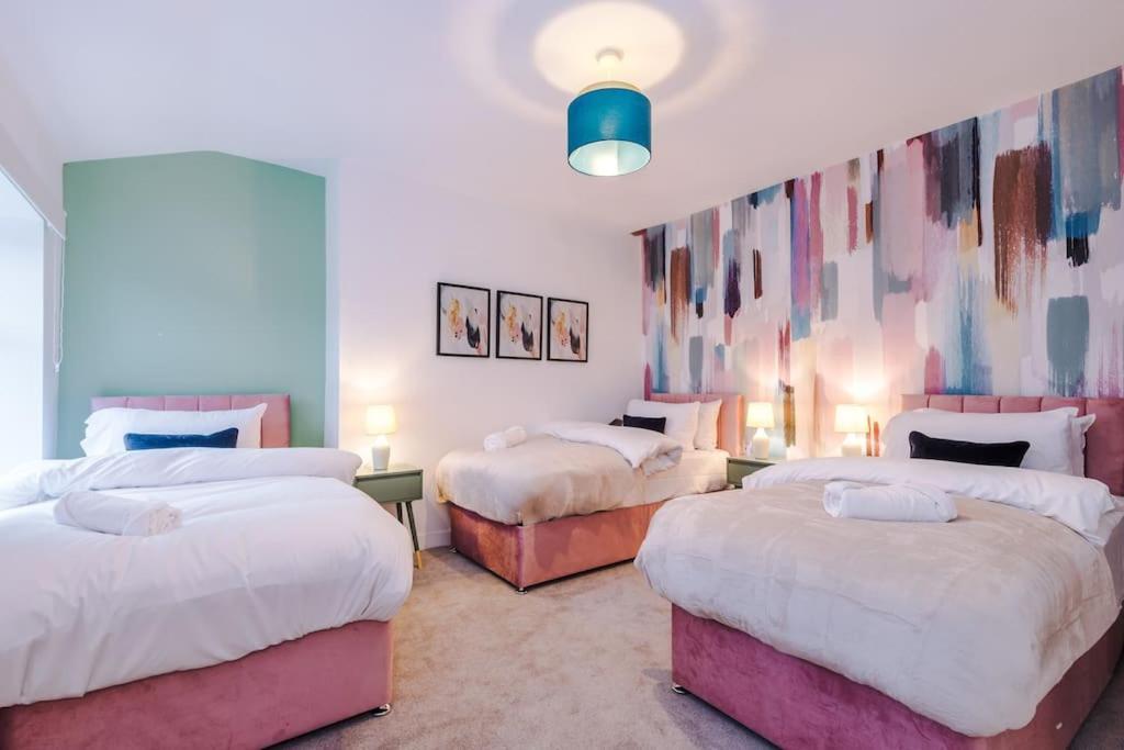 5 Bed Salford Sanctuary Retreat Villa Manchester Exteriör bild