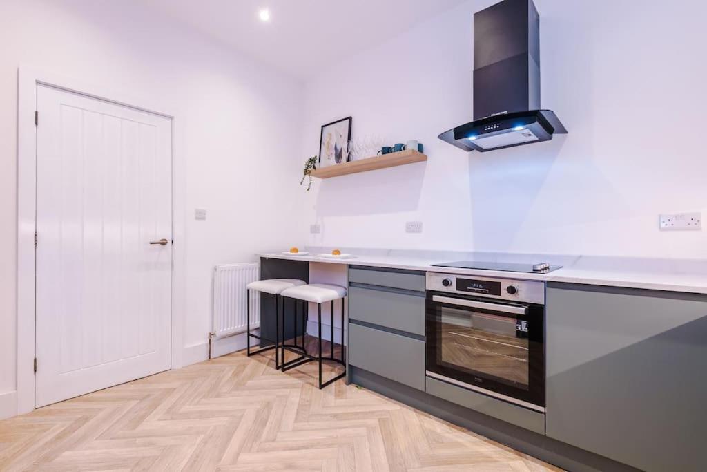 5 Bed Salford Sanctuary Retreat Villa Manchester Exteriör bild