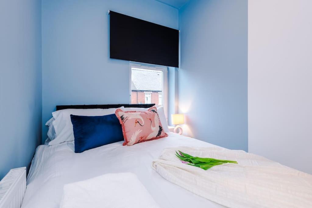 5 Bed Salford Sanctuary Retreat Villa Manchester Exteriör bild