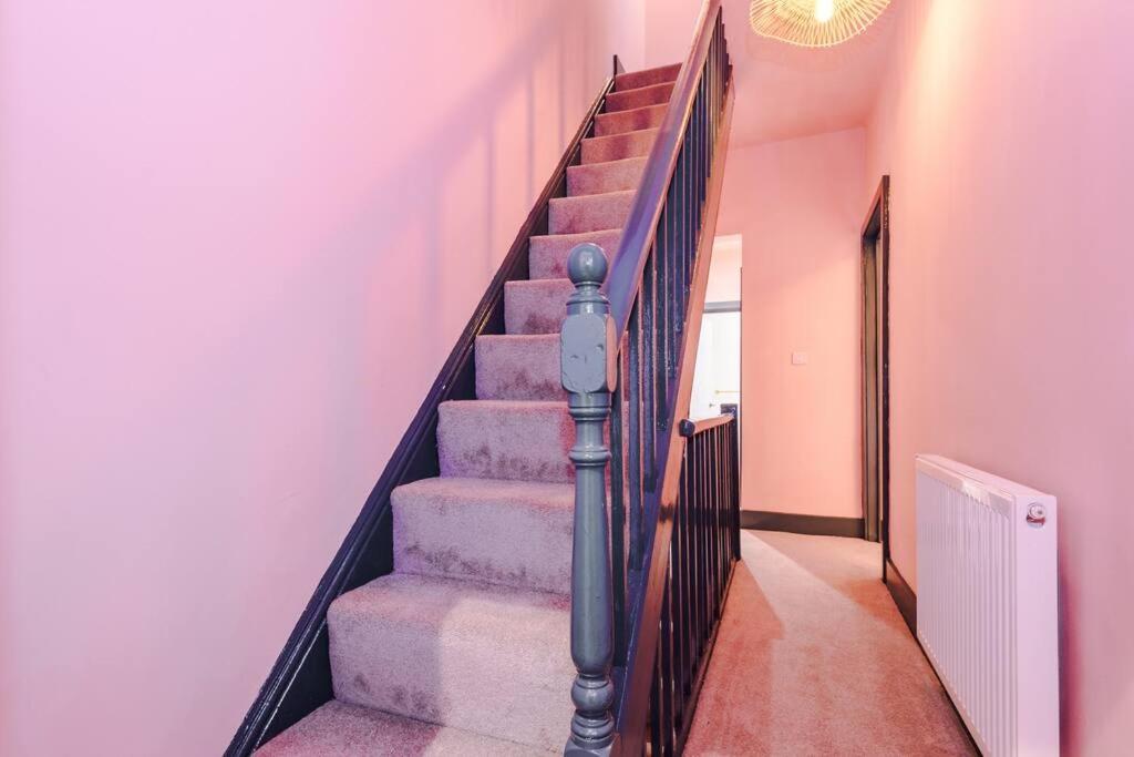 5 Bed Salford Sanctuary Retreat Villa Manchester Exteriör bild